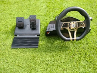 PS4 Slim + Volante FF + Cuffie HP