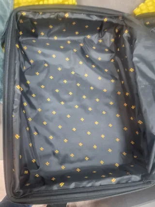 Maleta IT 23 kg negra