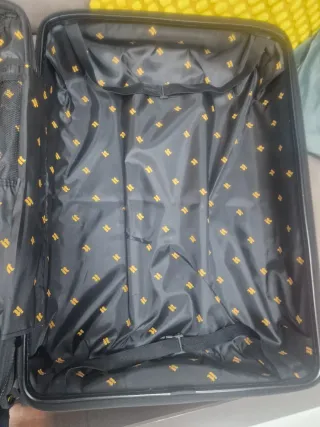 Maleta IT 23 kg negra