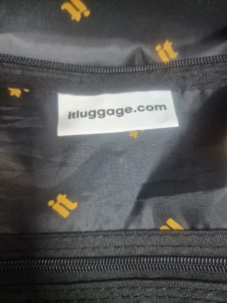 Maleta IT 23 kg negra