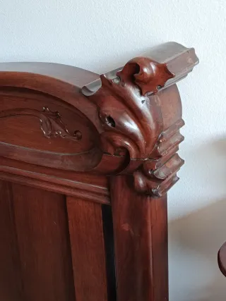 Cabezal cama y mesita noche antigua madera