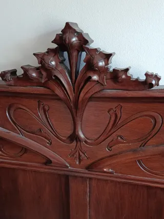 Cabezal cama y mesita noche antigua madera