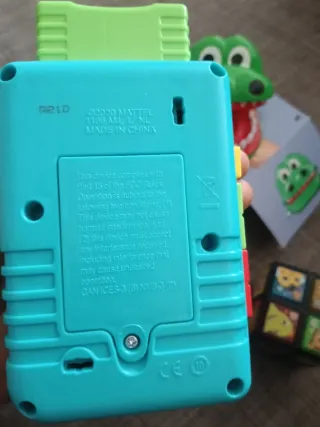 Lote Juguetes Bebé: Cocodrilo, Consola y Cubo