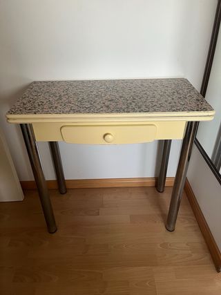 Mesa auxiliar cocina patas aluminio y madera