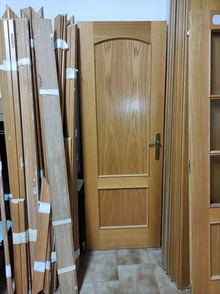 Puertas de madera maciza