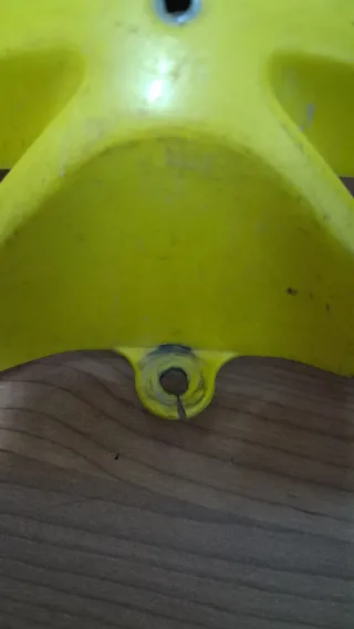 Careta suzuki drz E amarilla y blanca