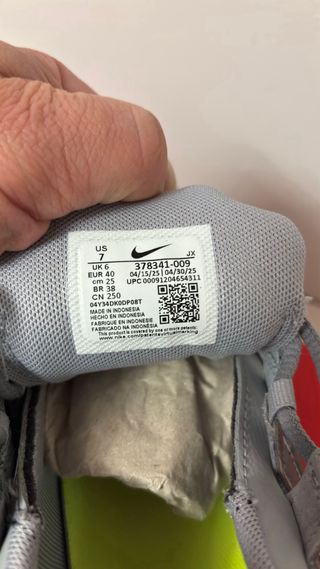 Nike Shox NZ Gris Talla 40