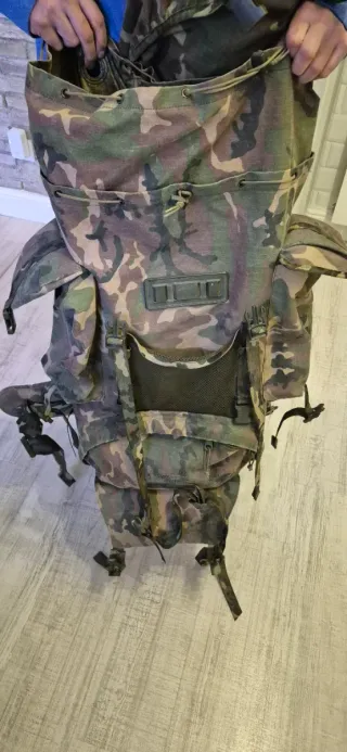 Mochila militar Altus camuflaje