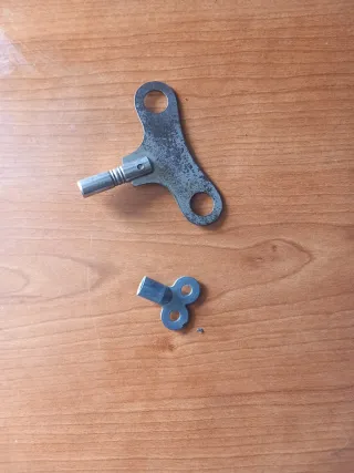 Reloj de pared Dufa antiguo