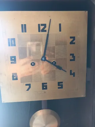 Reloj de pared Dufa antiguo