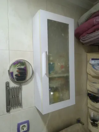 Mueble de baño,espejo y mueble auxiliar