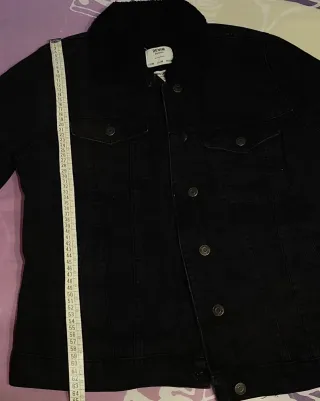 Cazadora vaquera negra con borrego