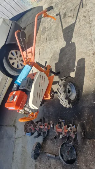 Motoazada Piva con Ruedas 2 velocidades + 1 atras