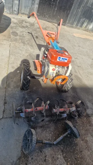 Motoazada Piva con Ruedas 2 velocidades + 1 atras