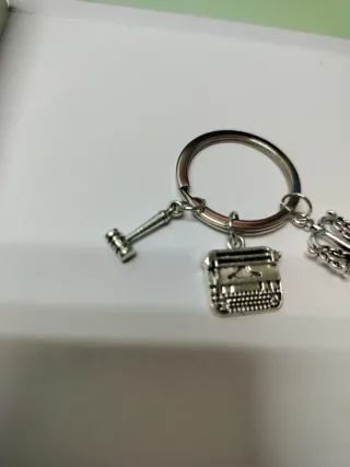 Llavero Juez Abogado Martillo Máquina Escribir Bal