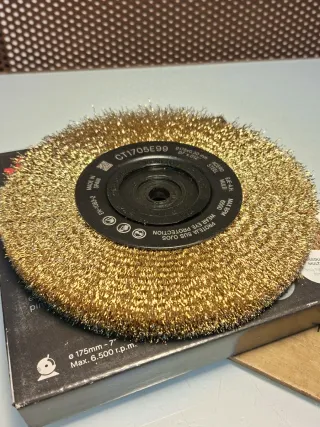 Cepillo de alambre JAZ 175mm