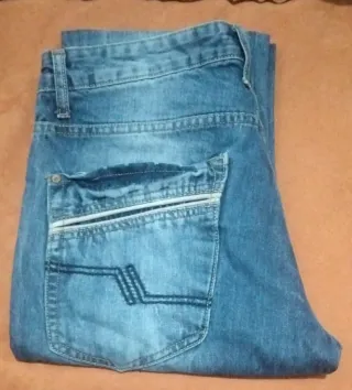 Tejanos vaqueros azules y grises  LOTE DE 5 X 20 €