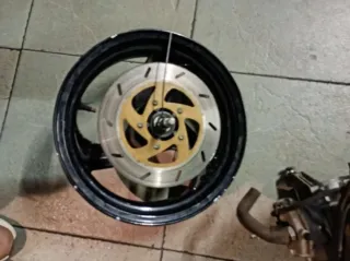 Recambios Piaggio NRG: Carenado, Depósito, Frenos