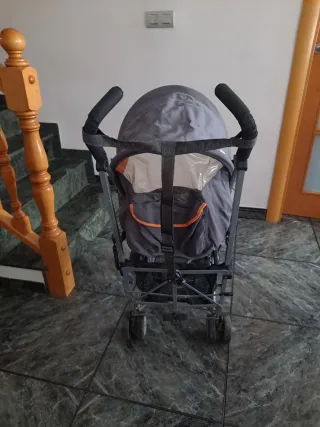 Carrito Maclaren gris