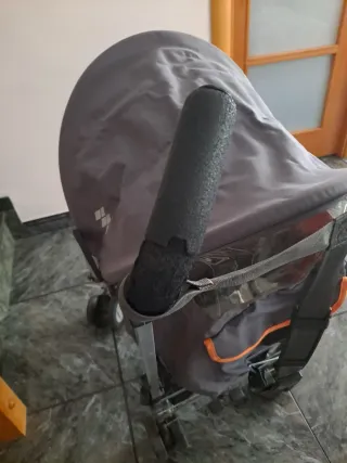 Carrito Maclaren gris