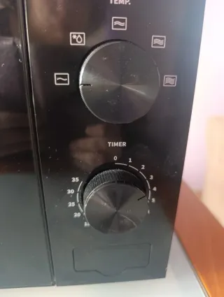 Forno a microonde Hisense nero