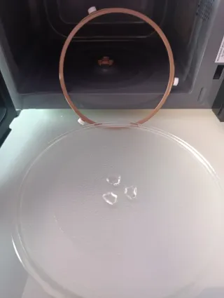 Forno a microonde Hisense nero