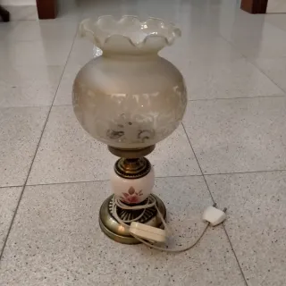 Lámpara clásica mesita