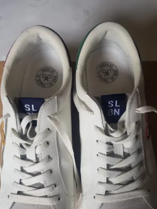 Zapatillas deportivas Silbon blancas y grises