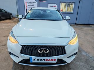 Infiniti Q30 Automático. 2016