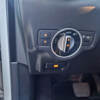 Infiniti Q30 Automático. 2016