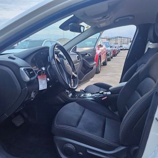 Infiniti Q30 Automático. 2016