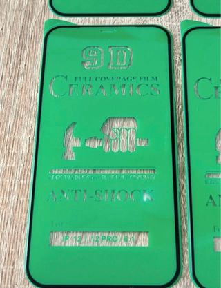 Protettivi schermo per iPhone 12, 12 Pro e 13, 13 Pro