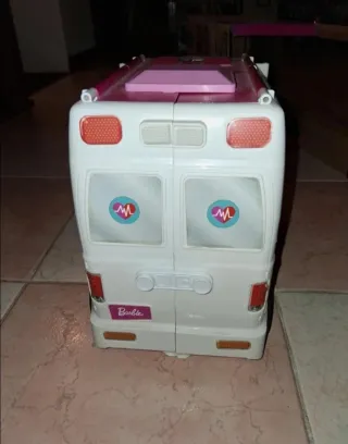 Ambulanza Barbie