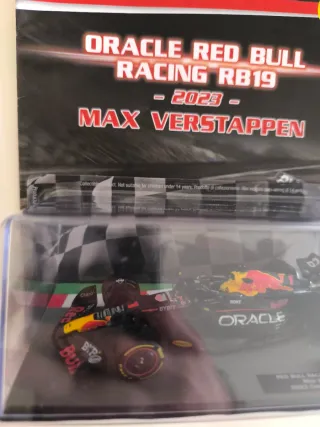 Red Bull RB19 Max Verstappen 1/43