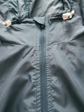 Cortavientos impermeable mujer