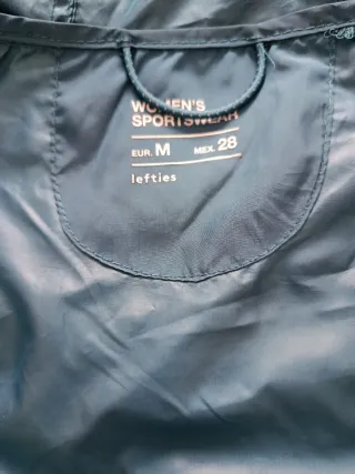 Cortavientos impermeable mujer