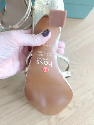 Sandalias Hoss Intropia doradas talla 40