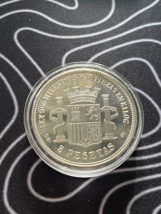 Moneda de plata de 44 gramos