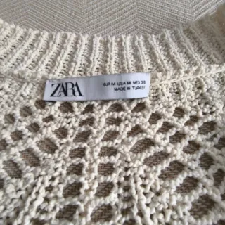 Jersey de punto calado.