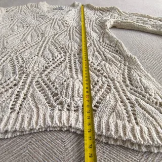 Jersey de punto calado.