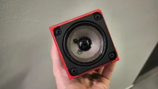 Altavoz Bose Acoustimass cubo red line