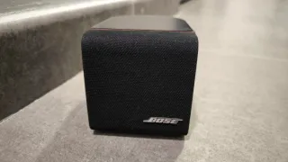 Altavoz Bose Acoustimass cubo red line