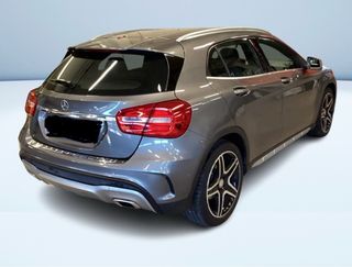 Mercedes-Benz GLA 180 PREMIUM AMG STYLE