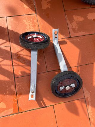 Bicicleta infantil 16 azul y roja