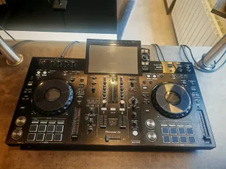 Mesa Pioneer Xdj-Rx3 + descksaver + maleta