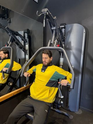 Máquina de gimnasio multifunción