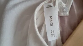 Camiseta Mango blanca bordada