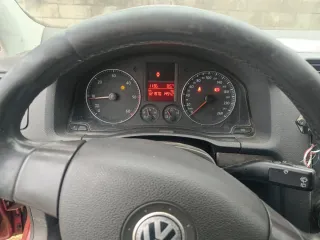 Volkswagen Golf 2004