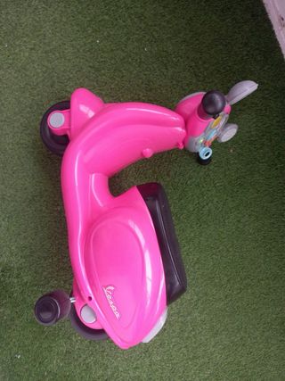 Moto Correpasillos Chicco Vespa Primavera Rosa