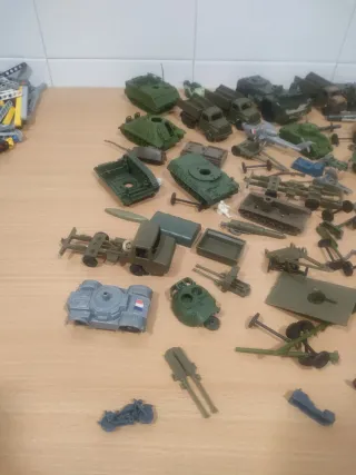 Lote Coches Plástico Militar